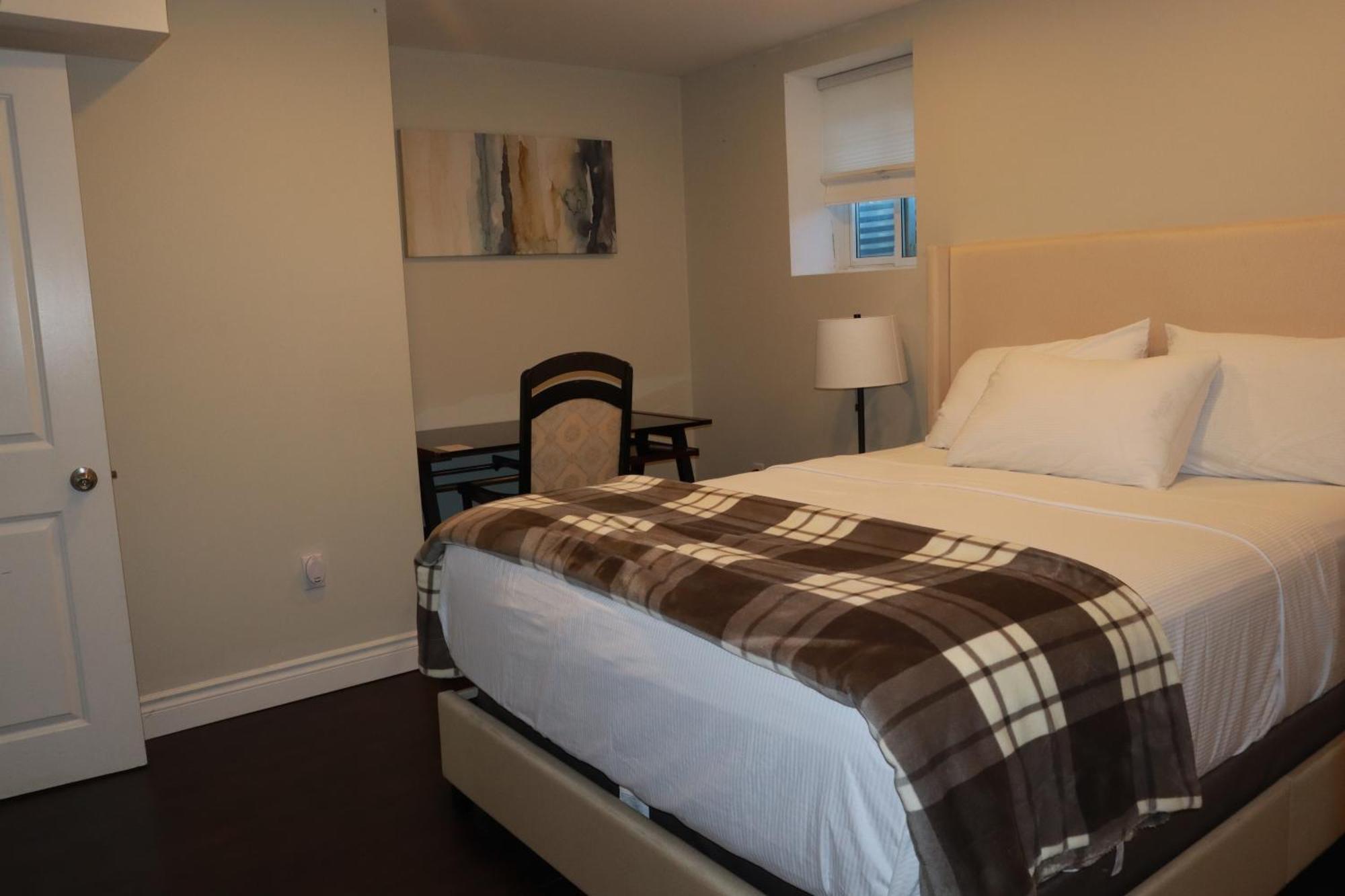 Stunning Furnished 2Bedroom/2Washroom Apartment Brampton Exterior foto